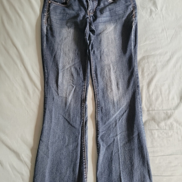 Express 8S Barely boot blue jeans - Picture 7 of 7